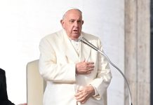 El papa alerta del aumento de suicidios entre los jóvenes