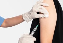 Vacunarse no es solo cosa de niños: la inmunización en la adultez es vital